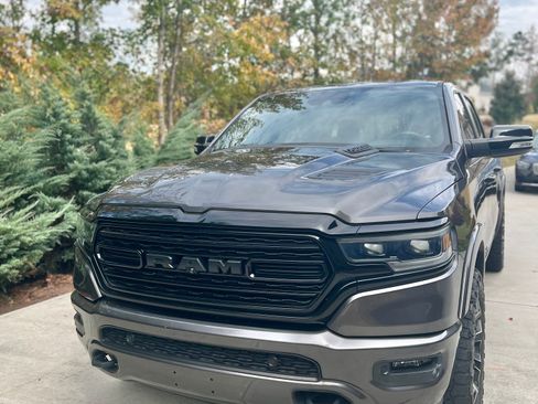 Used 2021 RAM 1500 Limited w/ Night Edition image 6