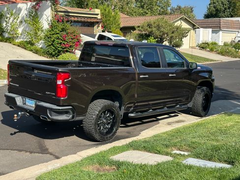 Used 2020 Chevrolet Silverado 1500 Custom Trail Boss w/ Custom Convenience Package image 6