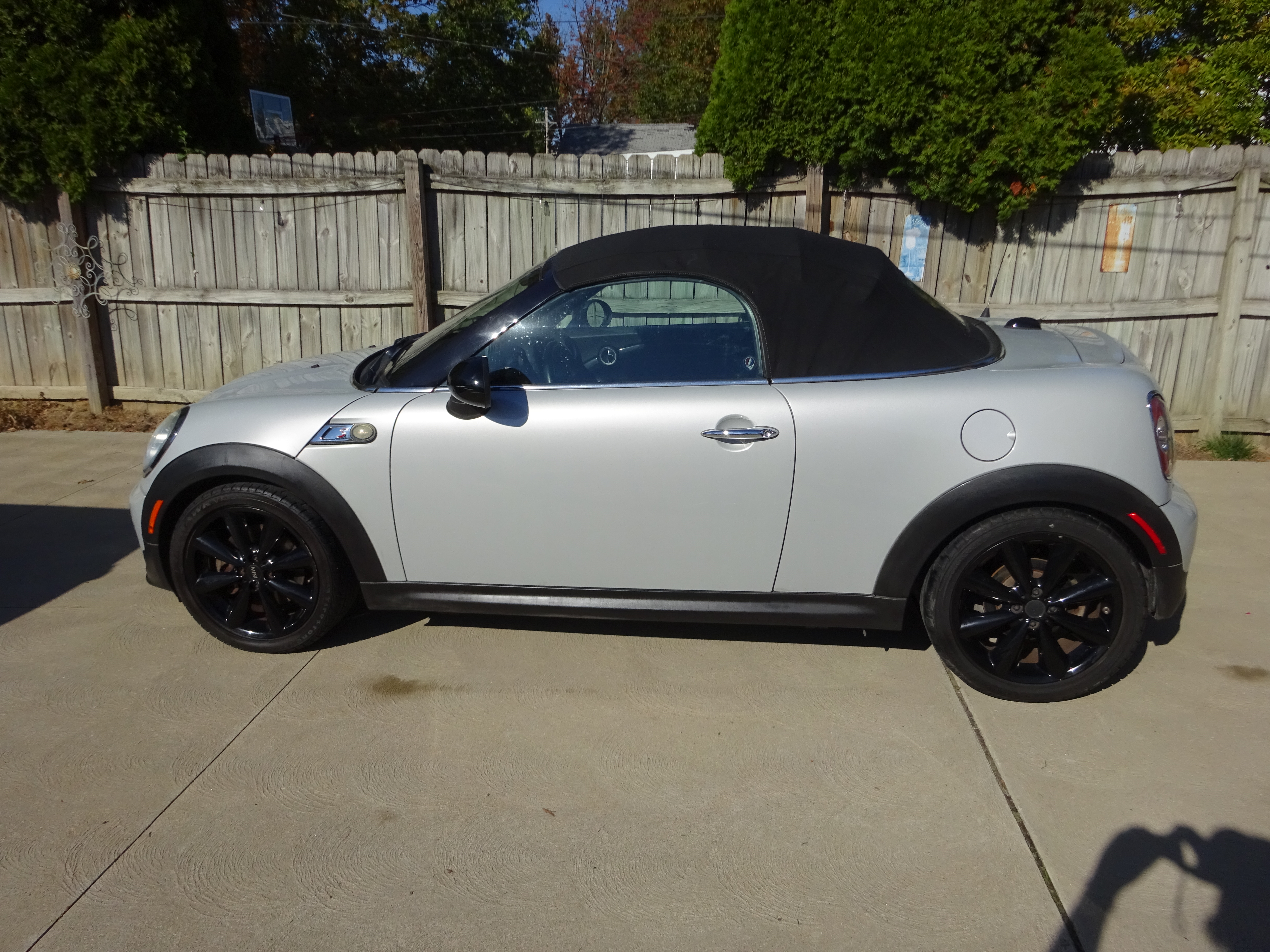 Used 2014 MINI Cooper Roadster S FWD image 1