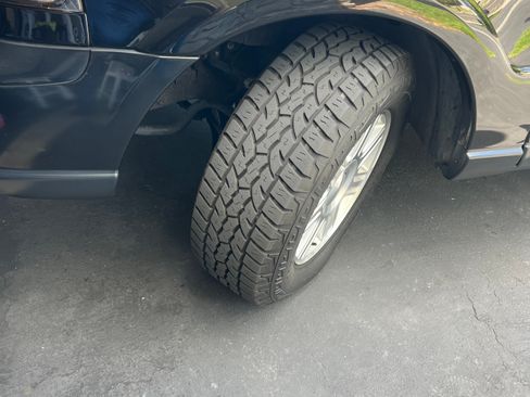 Used 2002 Lincoln Blackwood image 15