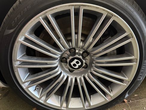 Used 2012 Bentley Flying Spur Flying Spur Speed image 16