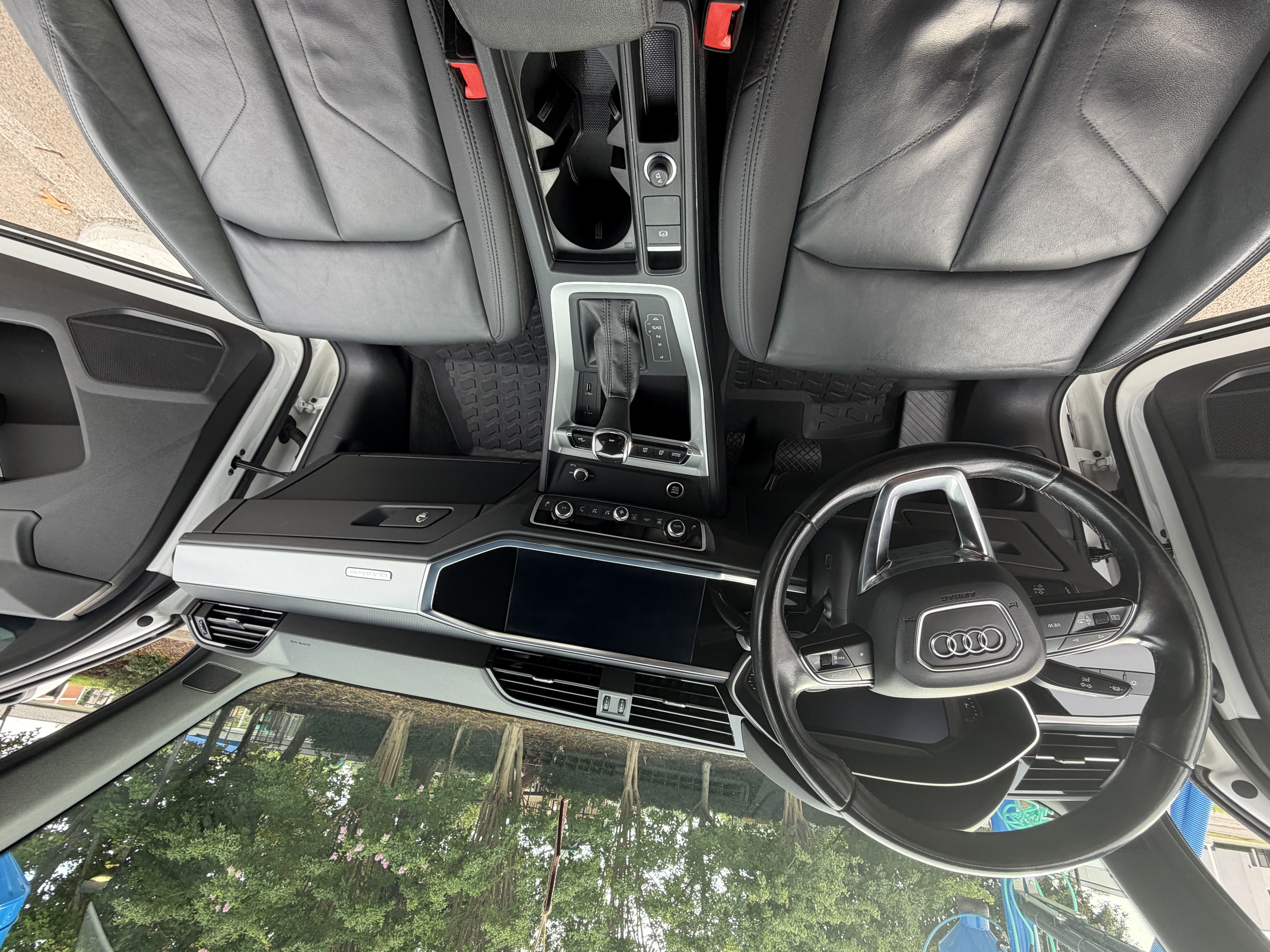 Used 2021 Audi Q3 2.0T Premium w/ Convenience Package AWD/4WD image 9