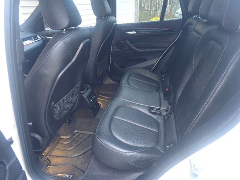 Used 2018 BMW X1 xDrive28i image 10