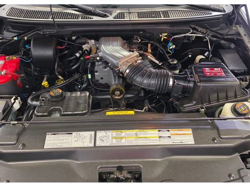 Used 1999 Ford F150 Lightning RWD image 10