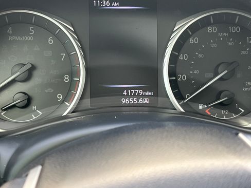 Used 2018 INFINITI Q50 Luxe w/ Essential Package (3.0T Luxe) image 13