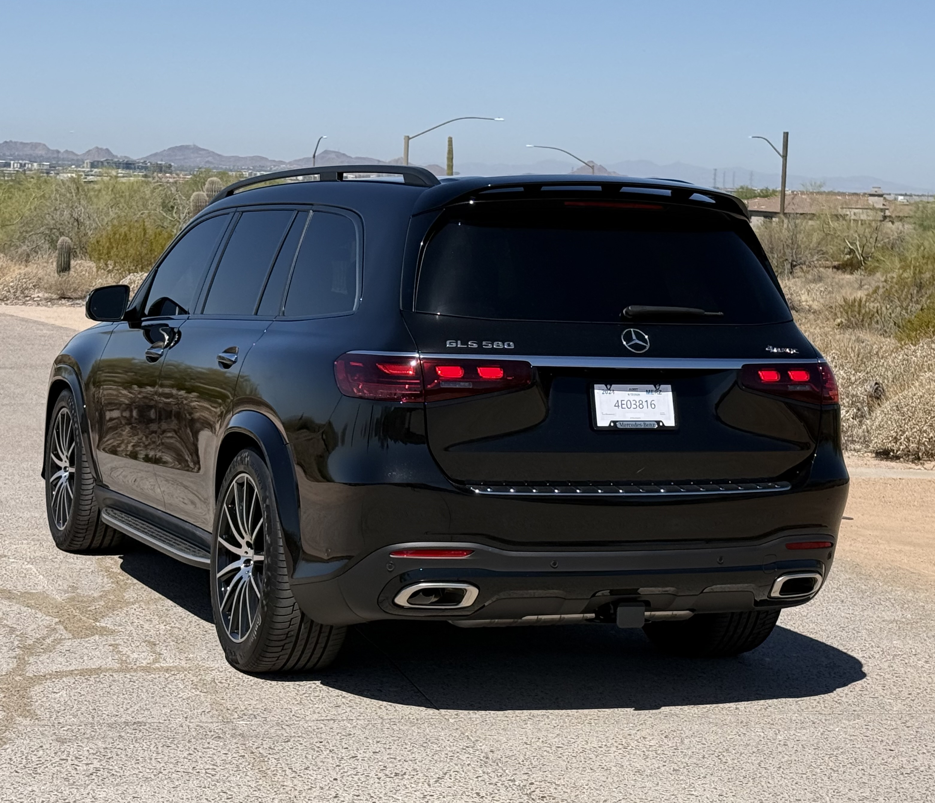 Used 2024 Mercedes-Benz GLS 580 4MATIC image 19