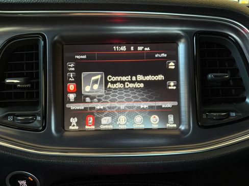 Used 2016 Dodge Challenger R/T Plus image 21