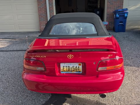 Used 1999 Toyota Celica GT FWD image 10