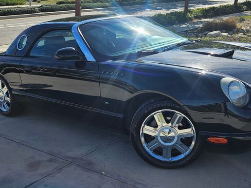 Used 2004 Ford Thunderbird image 5