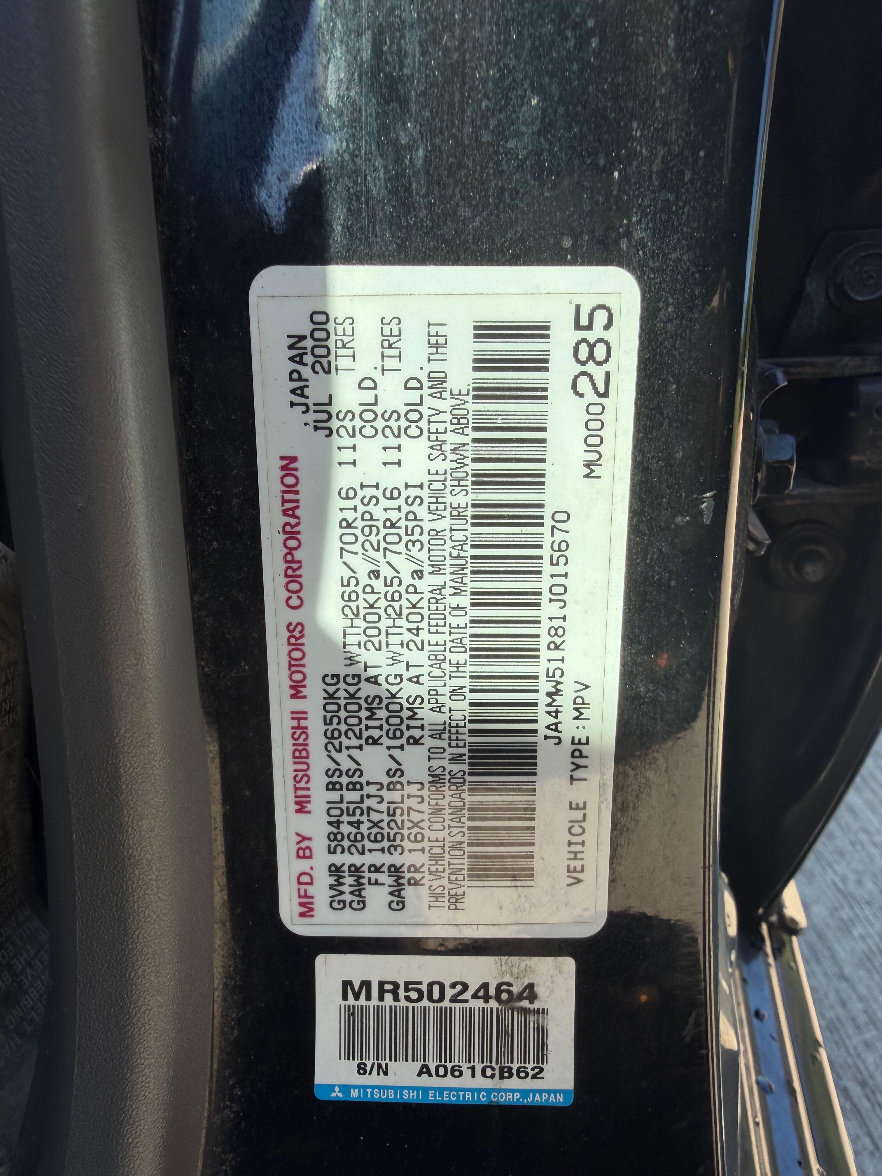 Used 2001 Mitsubishi Montero Limited AWD/4WD image 8