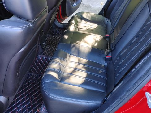 Used 2016 Chrysler 300 S image 9