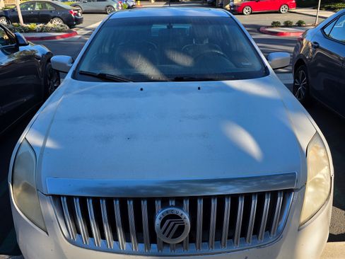 Used 2010 Mercury Milan Premier image 5