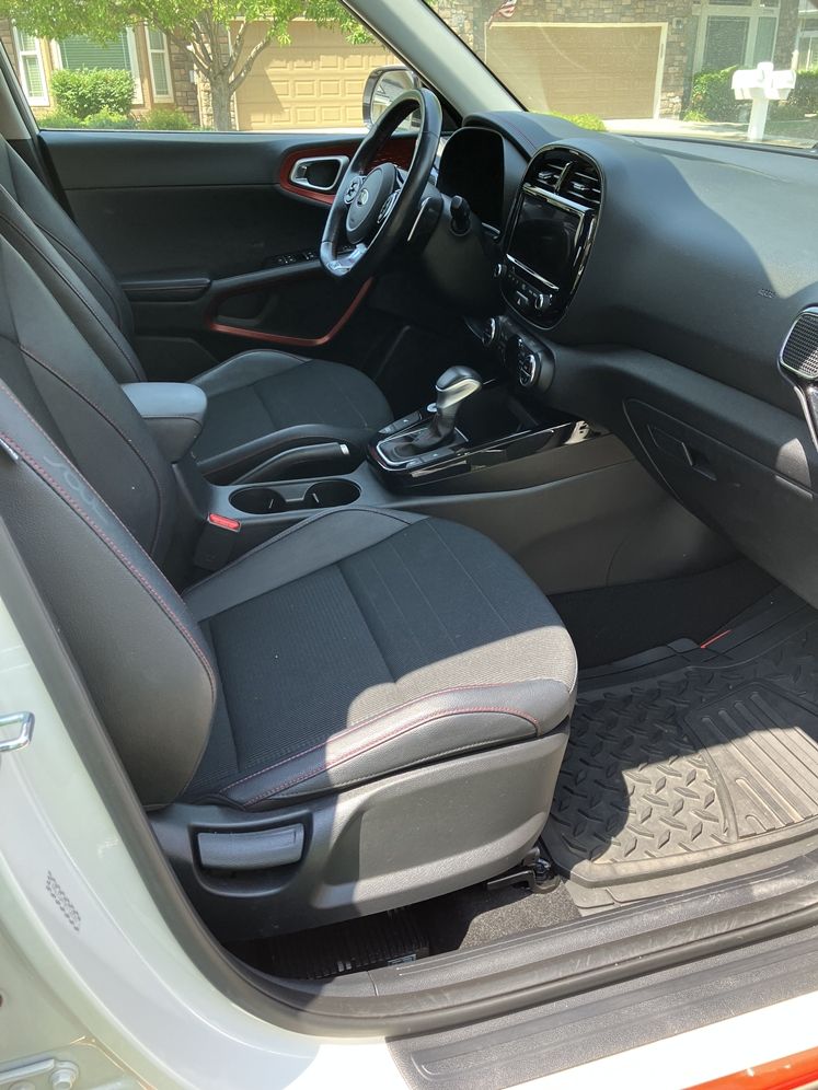 Used 2021 Kia Soul Turbo FWD image 10