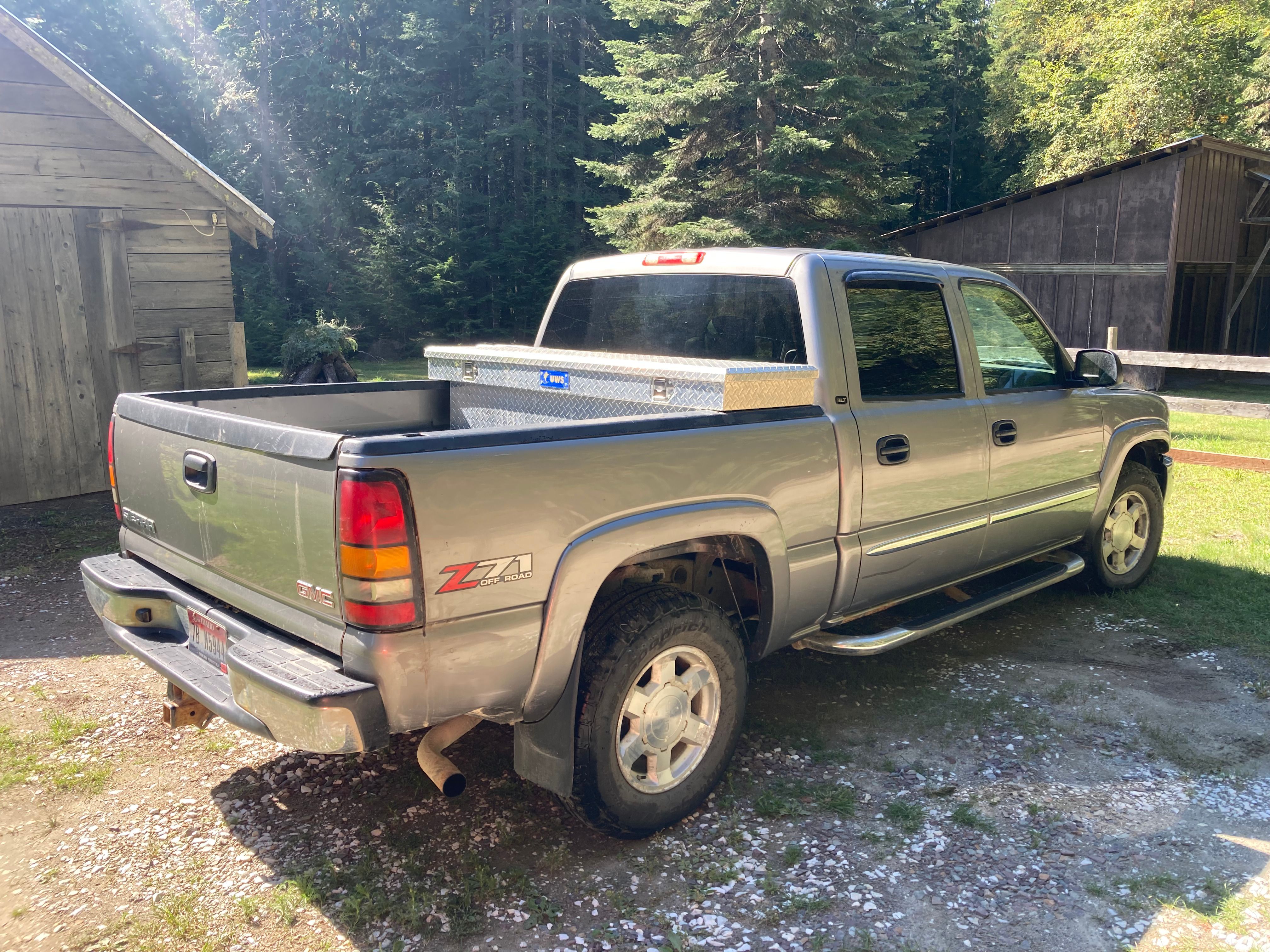 Used 2006 GMC Sierra 1500 SLT w/ Onstar Plus Package AWD/4WD image 6