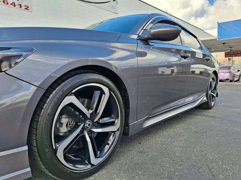 Used 2018 Honda Accord Sport image 5
