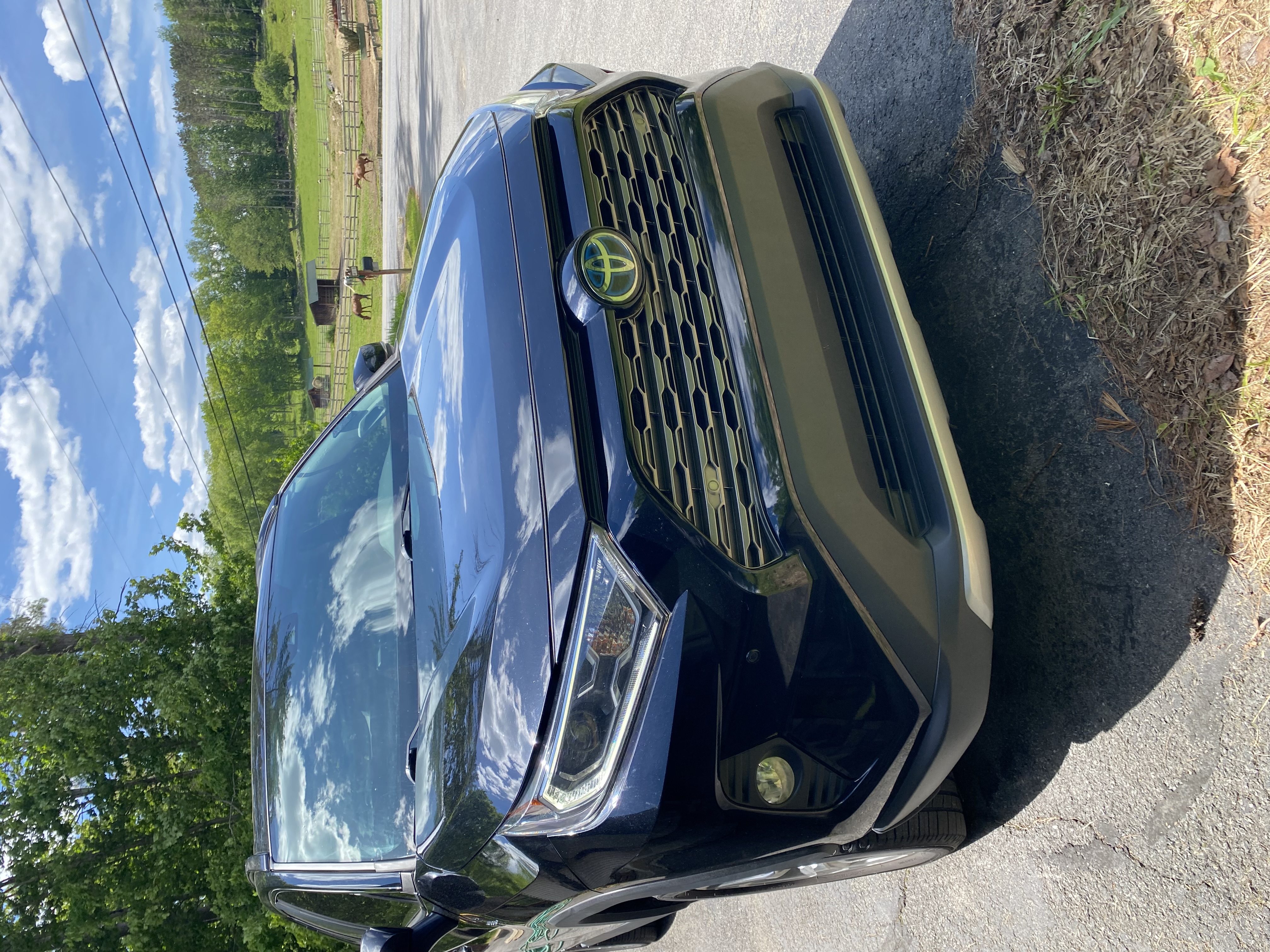 Used 2020 Toyota RAV4 Limited w/ Limited Grade Weather Package AWD/4WD image 6