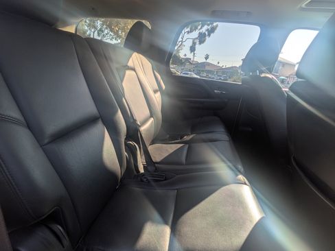 Used 2013 GMC Yukon Denali image 18