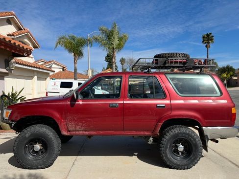 Used 1992 Toyota 4Runner SR5 AWD/4WD image 2