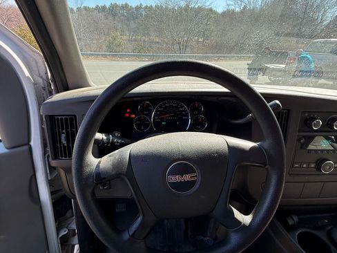 Used 2008 GMC Savana 2500 image 12