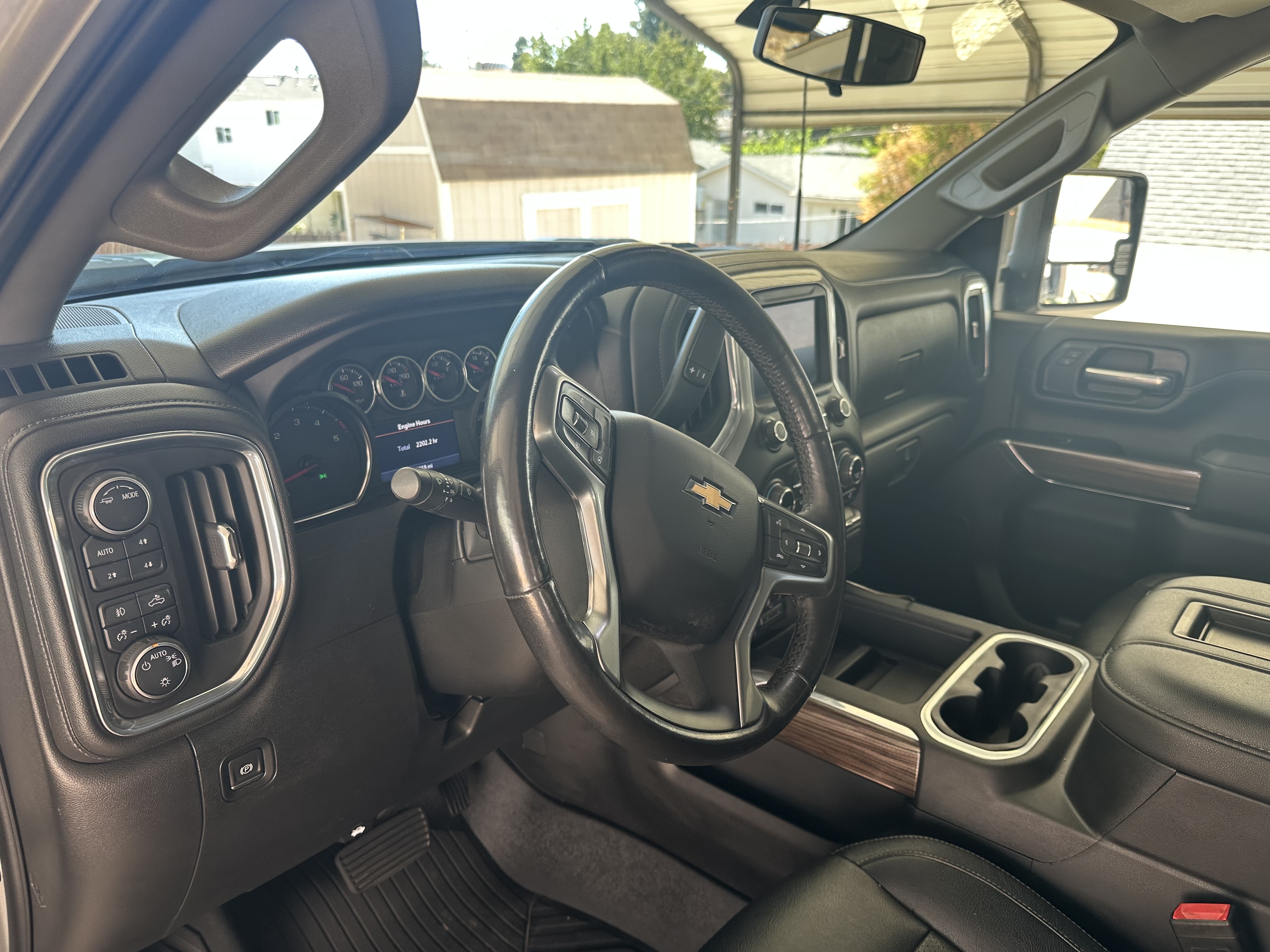Used 2021 Chevrolet Silverado 2500 LT w/ Convenience Package AWD/4WD image 13