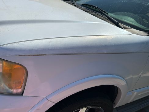 Used 2003 Ford Expedition Eddie Bauer image 2