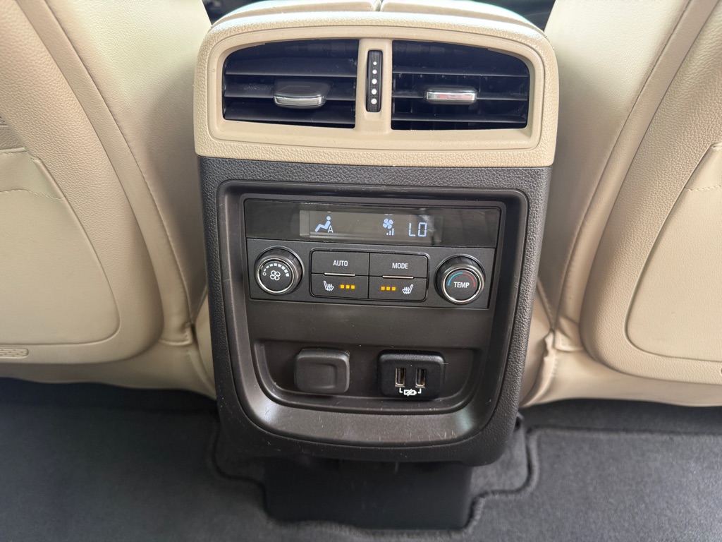 Used 2018 Buick Envision Premium w/ Driver Confidence Package AWD/4WD image 12