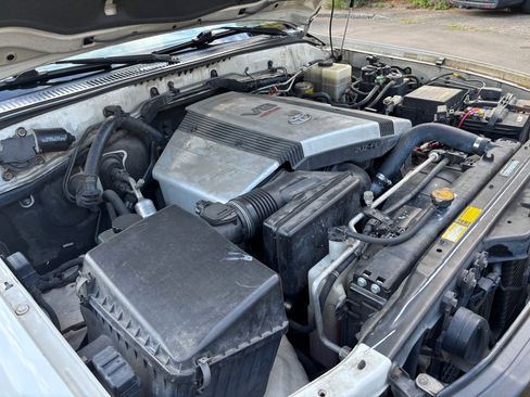 Used 2000 Toyota Land Cruiser image 27