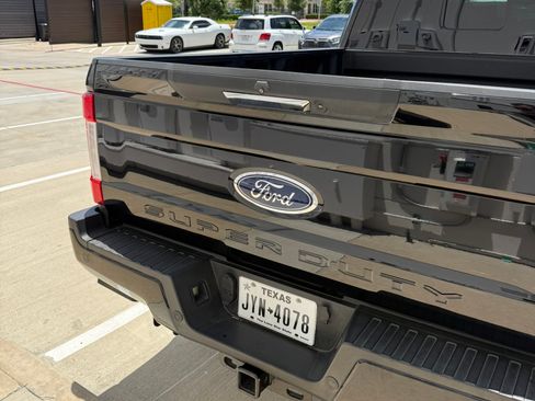Used 2017 Ford F350 Lariat w/ Chrome Package AWD/4WD image 17