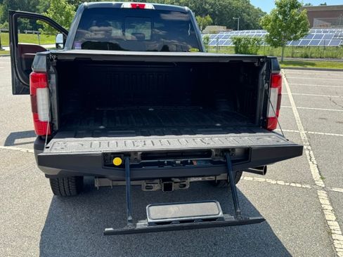 Used 2018 Ford F350 Platinum AWD/4WD image 26