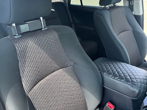 Used 2018 Toyota 4Runner TRD Off-Road AWD/4WD image 10