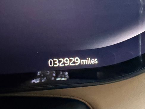 Used 2024 Land Rover Range Rover SE image 16