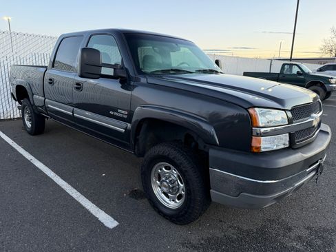 Used 2003 Chevrolet Silverado 2500 LS w/ Skid Plate Package image 1