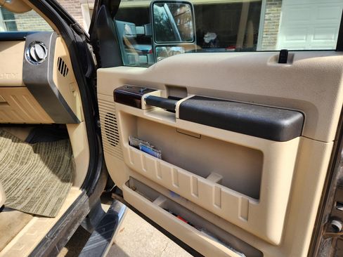 Used 2008 Ford F250 Lariat image 7