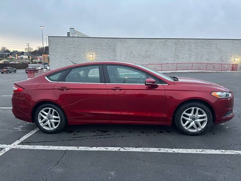 Used 2013 Ford Fusion SE image 6