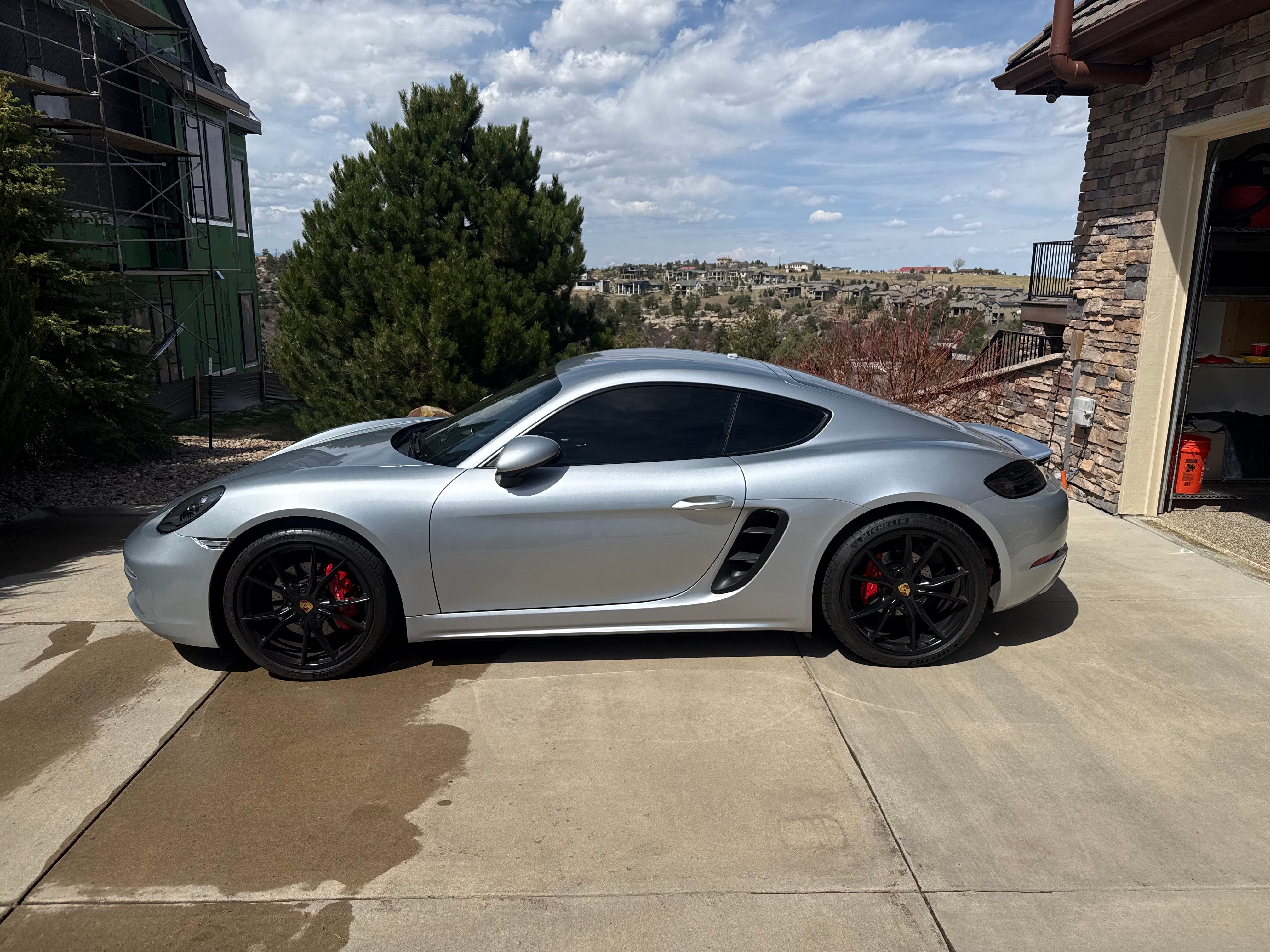 Used 2017 Porsche 718 Cayman S RWD image 1