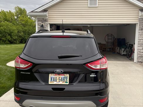 Used 2016 Ford Escape SE w/ SE Leather Comfort Package AWD/4WD image 6