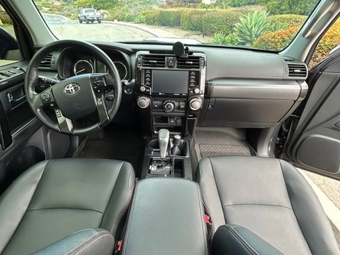 Used 2024 Toyota 4Runner TRD Off-Road Premium w/ Off Road Premium Plus Package AWD/4WD image 9