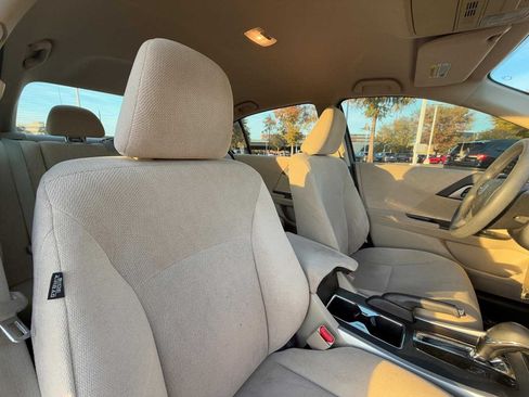 Used 2013 Honda Accord LX image 24