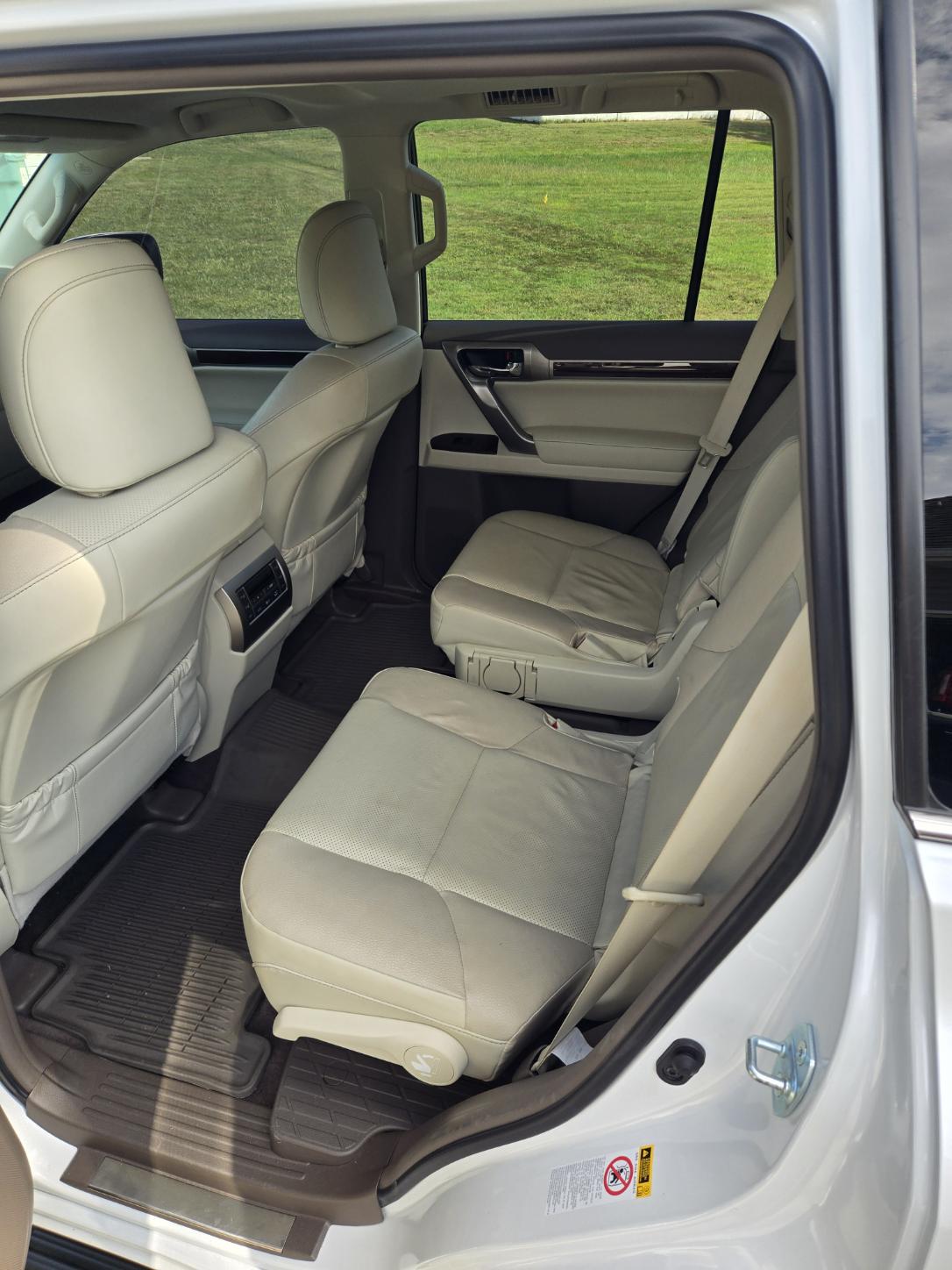 Used 2019 Lexus GX 460 Premium AWD/4WD image 13