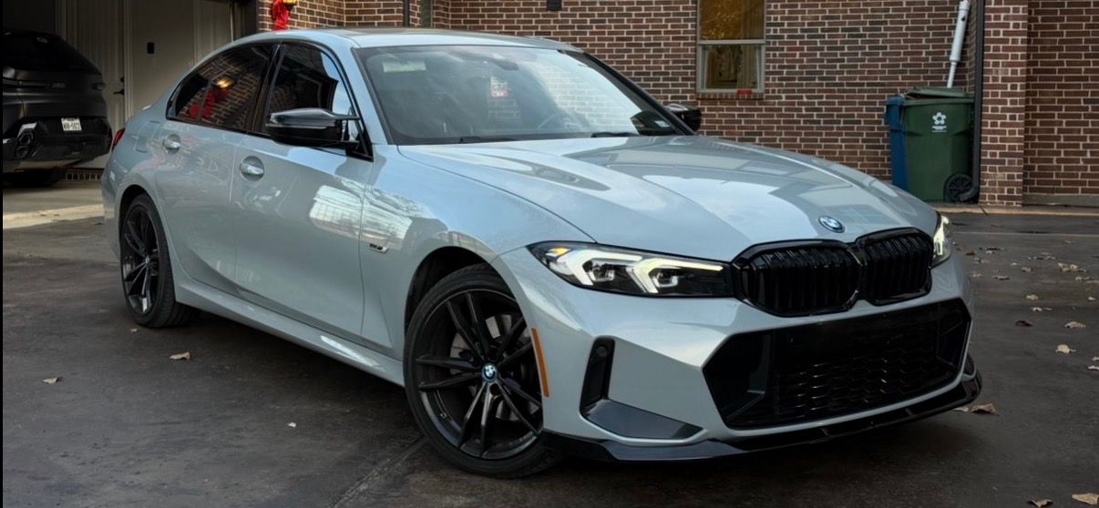 Used 2023 BMW 330e w/ M Sport Package RWD image 1