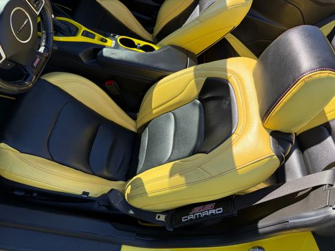 Used 2018 Chevrolet Camaro SS RWD image 20