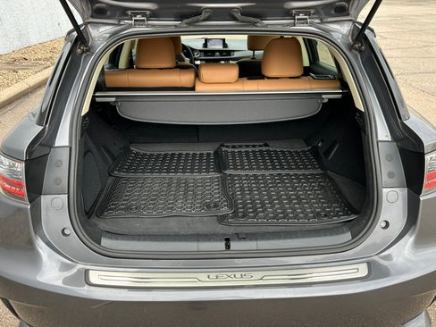 Used 2017 Lexus CT 200h FWD image 13