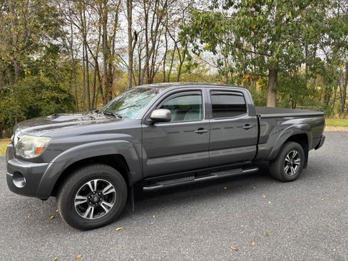 Used 2009 Toyota Tacoma 4x4 Double Cab image 1
