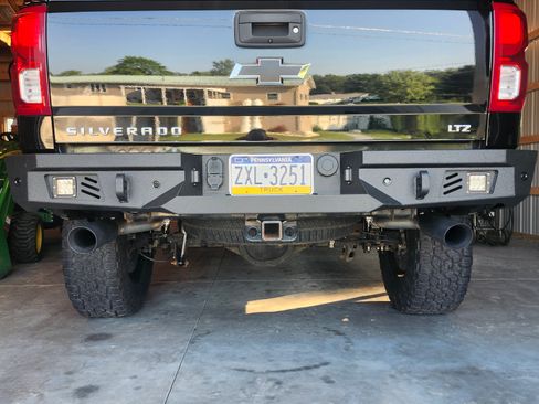 Used 2018 Chevrolet Silverado 1500 LTZ Z71 w/ LTZ Plus Package image 4