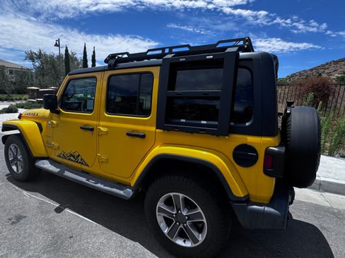 Used 2020 Jeep Wrangler Unlimited Sahara AWD/4WD image 6