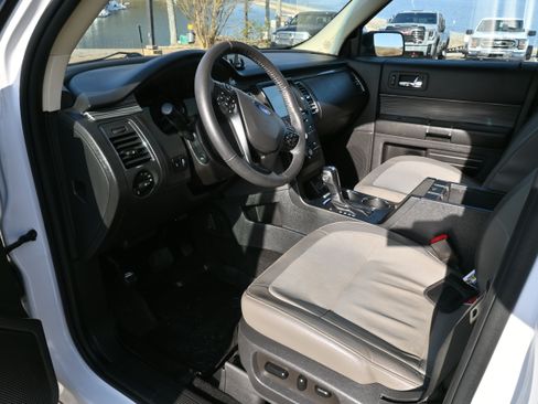 Used 2019 Ford Flex SEL w/ Equipment Group 202A image 9