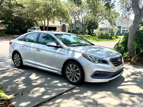 Used 2015 Hyundai Sonata Sport w/ Cargo Package FWD image 4