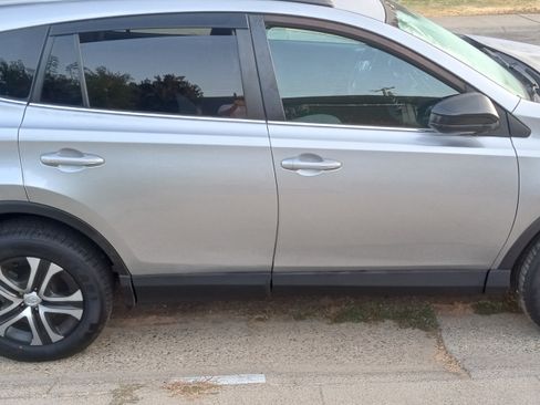 Used 2018 Toyota RAV4 LE w/ All Weather Liner Package FWD image 12