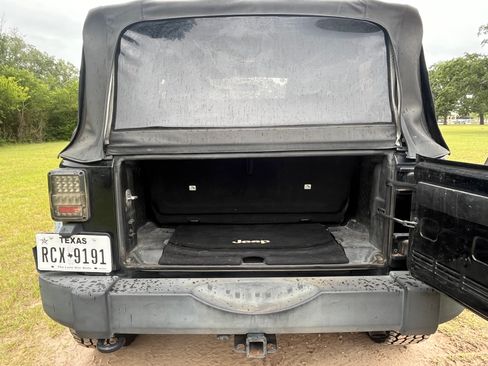 Used 2012 Jeep Wrangler Sport AWD/4WD image 6