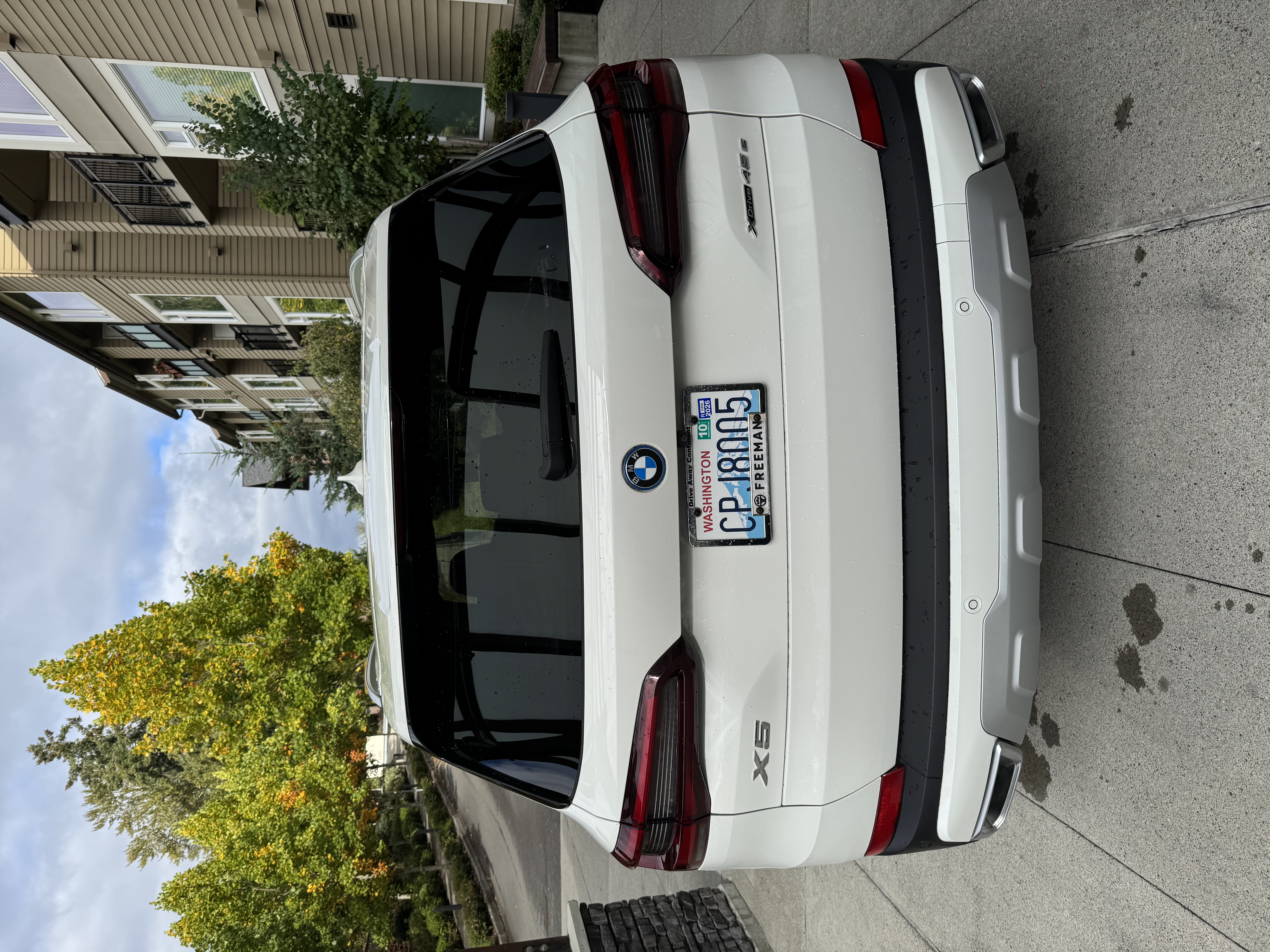 Used 2023 BMW X5 xDrive45e AWD/4WD image 10